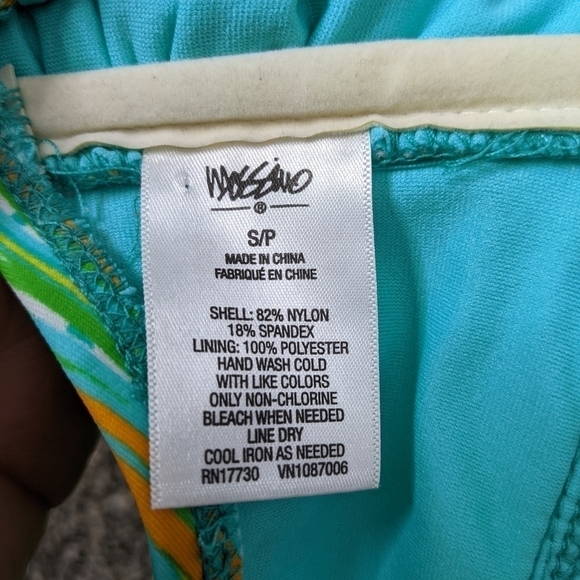 ✨3/$15 Mossimo green blue orange tankini top S - Picture 7 of 9